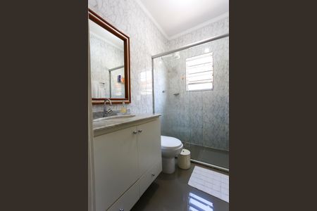 Casa à venda com 205m², 3 quartos e 2 vagasBanheiro