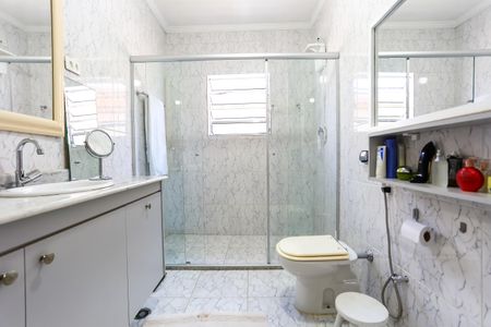 Casa à venda com 205m², 3 quartos e 2 vagasBanheiro da Suíte