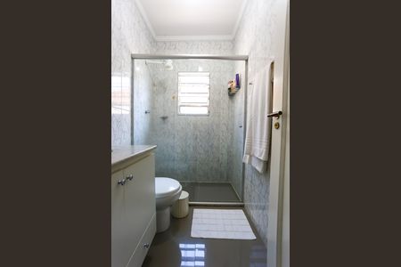 Casa à venda com 205m², 3 quartos e 2 vagasBanheiro