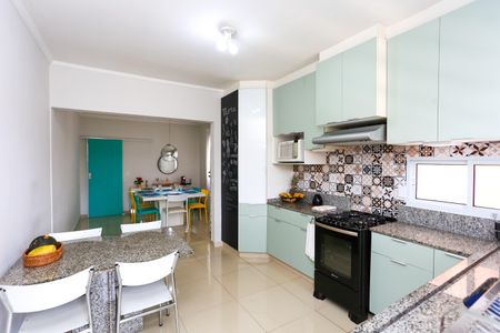 Casa à venda com 205m², 3 quartos e 2 vagasCozinha