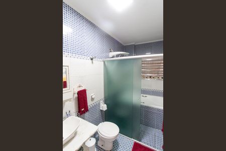 Casa à venda com 115m², 4 quartos e 3 vagas Casa à venda com 115m², 4 quartos e 3 vagasBanheiro Social