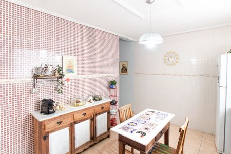 Casa à venda com 115m², 4 quartos e 3 vagas Casa à venda com 115m², 4 quartos e 3 vagasCozinha