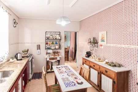 Casa à venda com 115m², 4 quartos e 3 vagas Casa à venda com 115m², 4 quartos e 3 vagasCozinha