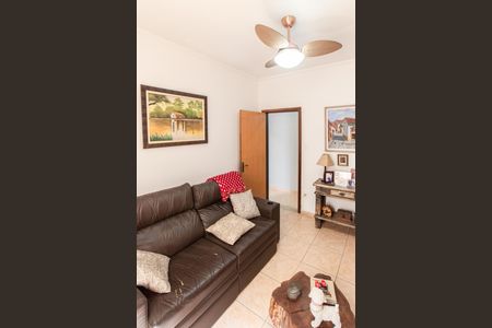 Casa à venda com 115m², 4 quartos e 3 vagas Casa à venda com 115m², 4 quartos e 3 vagasQuarto 2