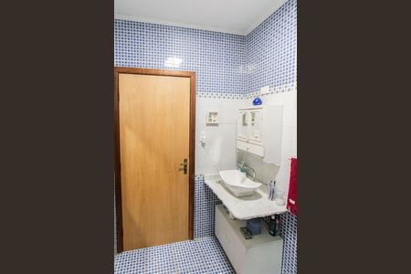 Casa à venda com 115m², 4 quartos e 3 vagas Casa à venda com 115m², 4 quartos e 3 vagasBanheiro Social