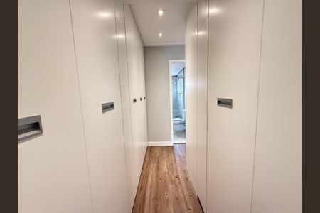 Apartamento à venda com 175m², 3 quartos e 3 vagas Apartamento à venda com 175m², 3 quartos e 3 vagasQuarto