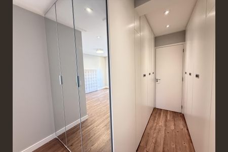 Apartamento à venda com 175m², 3 quartos e 3 vagas Apartamento à venda com 175m², 3 quartos e 3 vagasCorredor