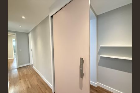 Apartamento à venda com 175m², 3 quartos e 3 vagas Apartamento à venda com 175m², 3 quartos e 3 vagasQuarto