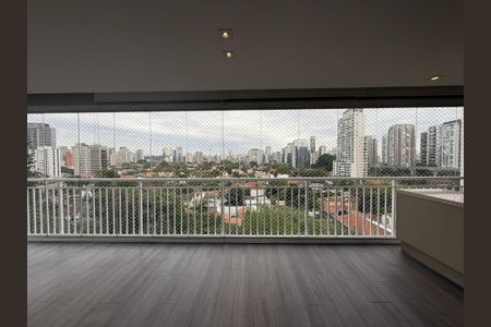 Apartamento à venda com 175m², 3 quartos e 3 vagas Apartamento à venda com 175m², 3 quartos e 3 vagasVaranda