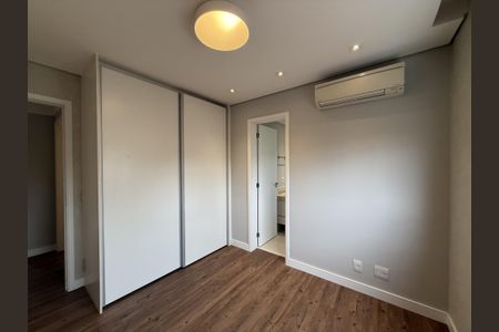 Apartamento à venda com 175m², 3 quartos e 3 vagas Apartamento à venda com 175m², 3 quartos e 3 vagasQuarto