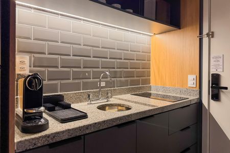 Studio para alugar com 23m², 1 quarto e sem vaga Studio para alugar com 23m², 1 quarto e sem vagaCozinha