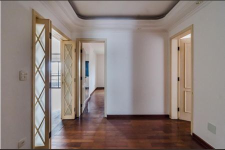 Apartamento à venda com 184m², 3 quartos e 3 vagasFoto 01