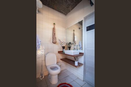 Casa à venda com 289m², 3 quartos e 3 vagasBanheiro e Sauna