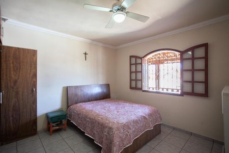 Casa à venda com 289m², 3 quartos e 3 vagasSuíte