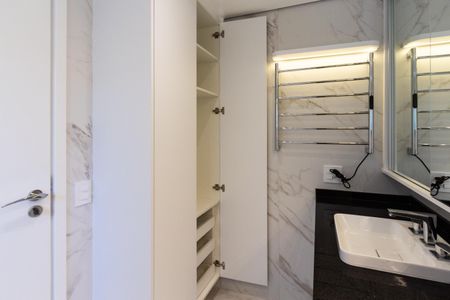 Apartamento para alugar com 28m², 1 quarto e sem vaga Apartamento para alugar com 28m², 1 quarto e sem vagaBanheiro