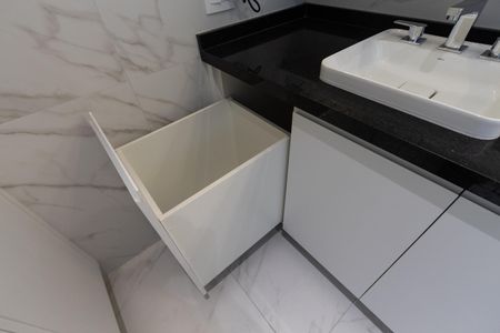 Apartamento para alugar com 28m², 1 quarto e sem vaga Apartamento para alugar com 28m², 1 quarto e sem vagaBanheiro