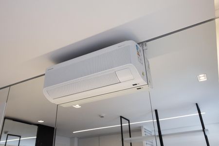 Apartamento para alugar com 28m², 1 quarto e sem vaga Apartamento para alugar com 28m², 1 quarto e sem vagaStudio