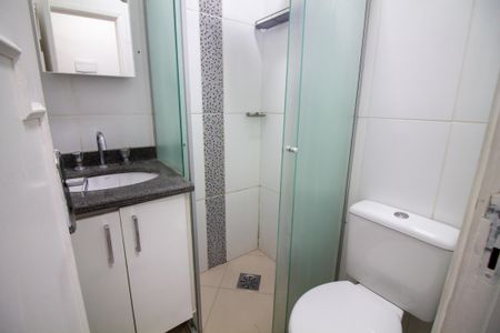 Banheiro de kitnet/studio para alugar com 1 quarto, 14m² em Brooklin, São Paulo