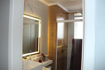 Apartamento para alugar com 178m², 3 quartos e 2 vagasBanheiro 1