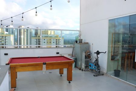 Apartamento para alugar com 178m², 3 quartos e 2 vagasVaranda