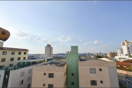 Apartamento à venda com 113m², 2 quartos e 2 vagas Apartamento à venda com 113m², 2 quartos e 2 vagasVista