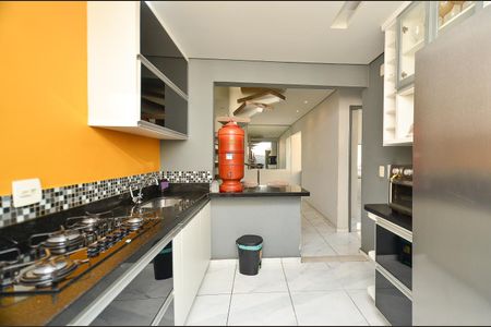 Apartamento à venda com 113m², 2 quartos e 2 vagas Apartamento à venda com 113m², 2 quartos e 2 vagasCozinha