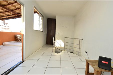Apartamento à venda com 113m², 2 quartos e 2 vagas Apartamento à venda com 113m², 2 quartos e 2 vagasCobertura