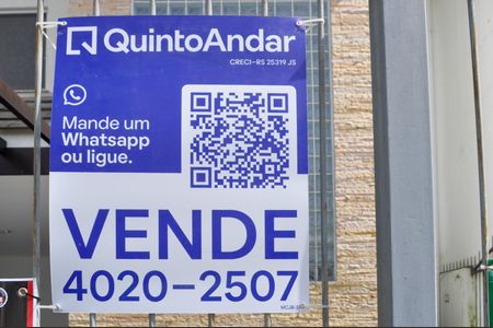 Casa de condomínio à venda com 250m², 5 quartos e 4 vagasPlaquinha