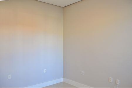 Casa de condomínio à venda com 250m², 5 quartos e 4 vagasQuarto 4