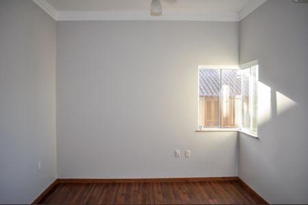 Casa de condomínio à venda com 250m², 5 quartos e 4 vagasQuarto 3