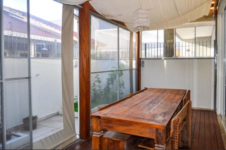 Área comum de casa de condomínio para alugar com 5 quartos, 250m² em Hípica, Porto Alegre