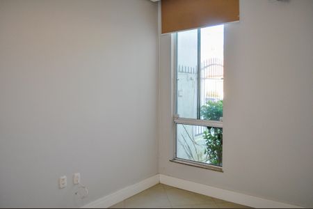 Casa de condomínio à venda com 250m², 5 quartos e 4 vagasQuarto 4