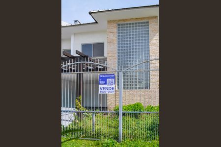 Casa de condomínio à venda com 250m², 5 quartos e 4 vagasPlaquinha