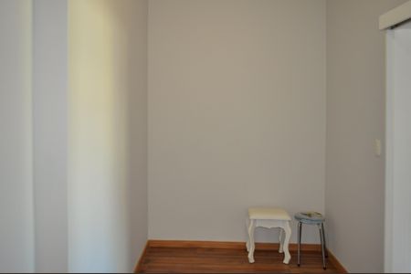 Casa de condomínio à venda com 250m², 5 quartos e 4 vagasCloset Suite