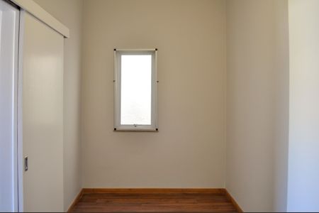 Casa de condomínio à venda com 250m², 5 quartos e 4 vagasCloset Suite