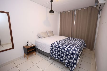 Quarto 2 de apartamento para alugar com 2 quartos, 58m² em Parque Amazonia, Goiânia