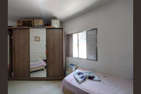 Casa à venda com 98m², 3 quartos e 3 vagasQuarto 1