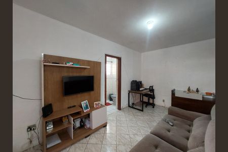 Casa à venda com 98m², 3 quartos e 3 vagasSala