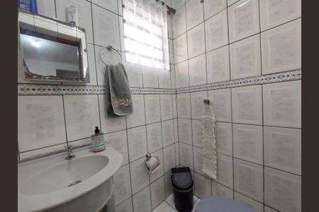 Casa à venda com 98m², 3 quartos e 3 vagasBanheiro 1