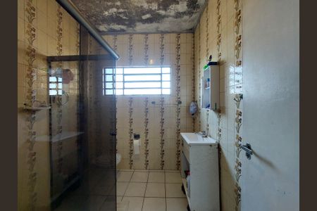 Casa à venda com 98m², 3 quartos e 3 vagasBanheiro 2