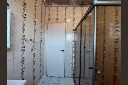 Casa à venda com 98m², 3 quartos e 3 vagasBanheiro 2