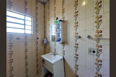 Casa à venda com 98m², 3 quartos e 3 vagasBanheiro 2