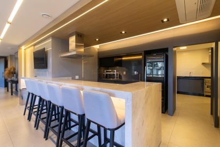 Apartamento à venda com 125m², 3 quartos e 3 vagas Apartamento à venda com 125m², 3 quartos e 3 vagasÁrea comum - Salão de festas