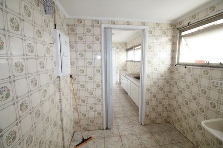 Apartamento para alugar com 130m², 3 quartos e 1 vagaÁrea de Serviço