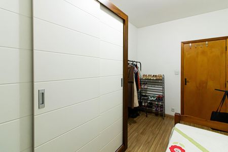 Casa à venda com 186m², 3 quartos e 2 vagas Casa à venda com 186m², 3 quartos e 2 vagasQuarto 1