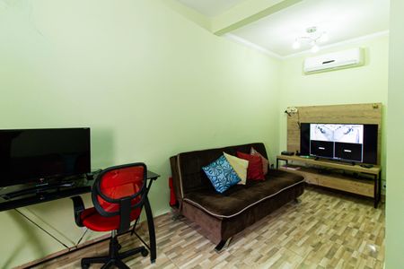 Casa à venda com 186m², 3 quartos e 2 vagas Casa à venda com 186m², 3 quartos e 2 vagasSala 1