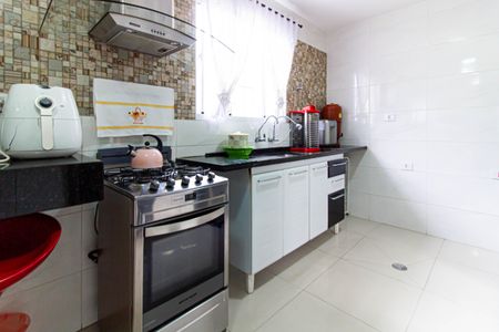 Casa à venda com 186m², 3 quartos e 2 vagas Casa à venda com 186m², 3 quartos e 2 vagasCozinha