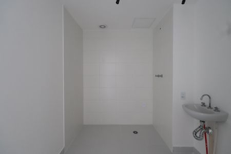 Banheiro de kitnet/studio à venda com 1 quarto, 25m² em Vila Aricanduva, São Paulo