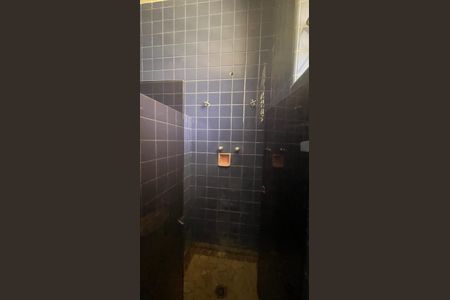 Casa para alugar com 213m², 2 quartos e 4 vagasBanheiro 2