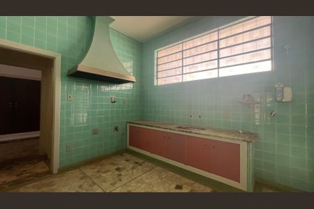 Casa para alugar com 213m², 2 quartos e 4 vagasCozinha